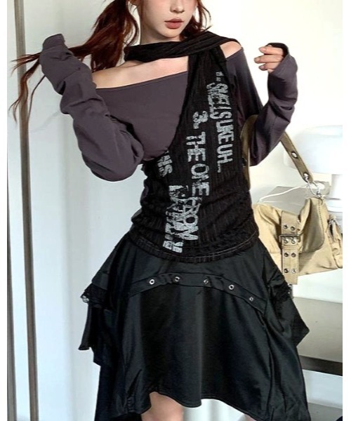 CHEER(チアー)の「レイヤードストール風オフショルトップス(Tシャツ/カットソー・レディース・ブラック/キャメル・M)」の9枚目の写真