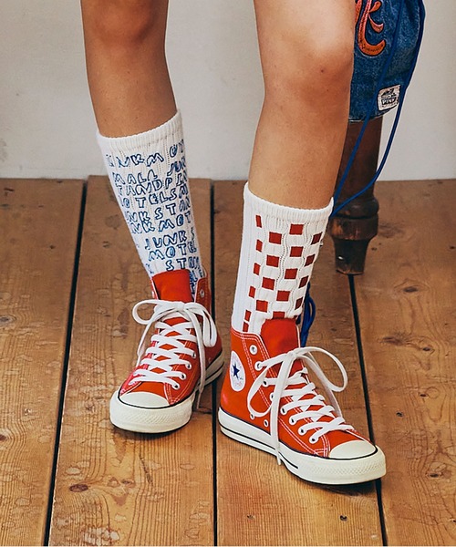 RNA(アールエヌエー)の「E5218 PINK MOTEL スモールジャンクスタンドソックス(ソックス/靴下・レディース・ホワイト×レッド/ホワイト×グリーン/ブラック×シルバー/ブラック×ゴールド・FREE)」の2枚目の写真