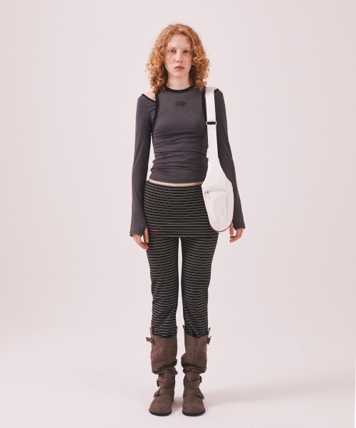 MENASOO（ミナス）の「Stretch Layered T Shirt_Charcoal（Tシャツ/カットソー・レディース・ダークグレー・SMALL/MEDIUM）」の6枚目の写真