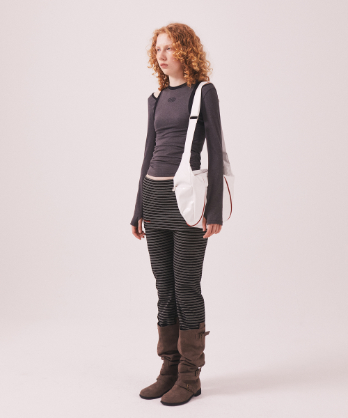 MENASOO（ミナス）の「Stretch Layered T Shirt_Charcoal（Tシャツ/カットソー・レディース・ダークグレー・SMALL/MEDIUM）」の7枚目の写真
