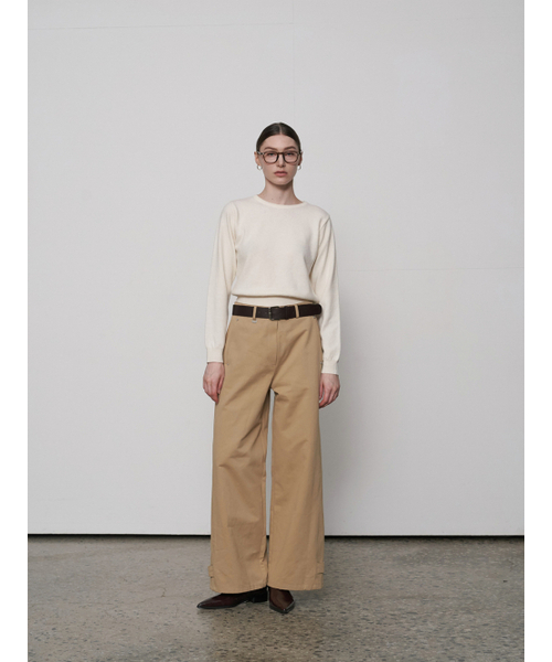 FROMWHERE（フロムウェア）の「Cutting Line Cotton Pants Beige（その他パンツ・レディース・その他・SMALL/MEDIUM）」の3枚目の写真