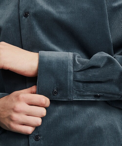 UNITED TOKYO（ユナイテッドトウキョウ）の「WOOL CORDUROY ロングスリーブシャツ　｜冬服/インナー/ウール/ストレッチ/起毛/通勤/冬シャツ（シャツ/ブラウス・メンズ・ダークグレー/ブラック/ネイビー・1/2）」の8枚目の写真