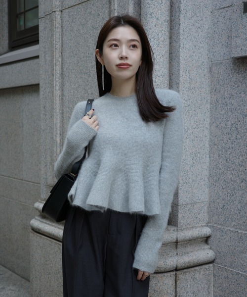 【新品未使用】アニュアンス(anuans)　ペプラムニットトップス(値下げOK) ペプラムニットトップス