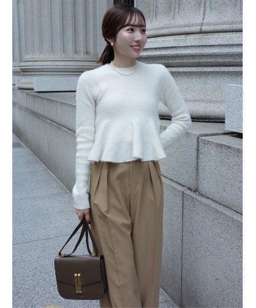 anuans（アニュアンス）の「【ZOZO限定カラー】ペプラムショートニット