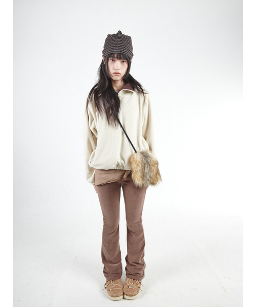 MUWM(ムウム)の「ファーリーパーバッグ Furry Paw Bag (2カラー)(メッセンジャーバッグ・レディース・ブラウン/ライトブラウン・FREE)」の6枚目の写真