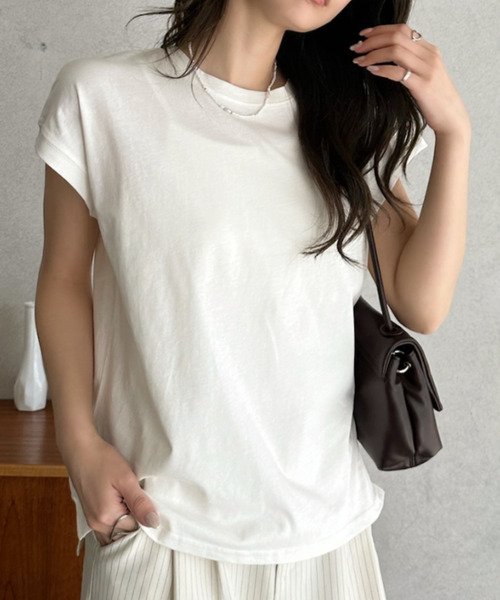Eclat one(エクラワン)の「【Eclat one】ベーシック フレンチスリーブ T(Tシャツ/カットソー・レディース・パープル/オフホワイト/ブラック・FREE)」の2枚目の写真