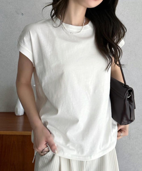 Eclat one(エクラワン)の「【Eclat one】ベーシック フレンチスリーブ T(Tシャツ/カットソー・レディース・パープル/オフホワイト/ブラック・FREE)」の4枚目の写真