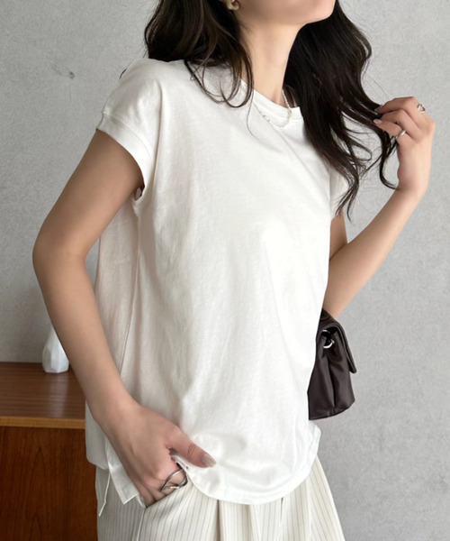 Eclat one(エクラワン)の「【Eclat one】ベーシック フレンチスリーブ T(Tシャツ/カットソー・レディース・パープル/オフホワイト/ブラック・FREE)」の6枚目の写真