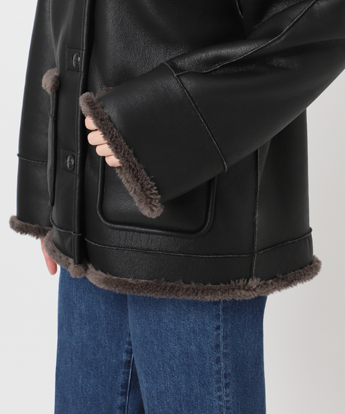 B.C STOCK（ベーセーストック）の「《S/Mサイズ展開》リバーシブルムートンライクコート2（ムートンコート・レディース・ブラック/ブラウン・SMALL/MEDIUM）」の3枚目の写真