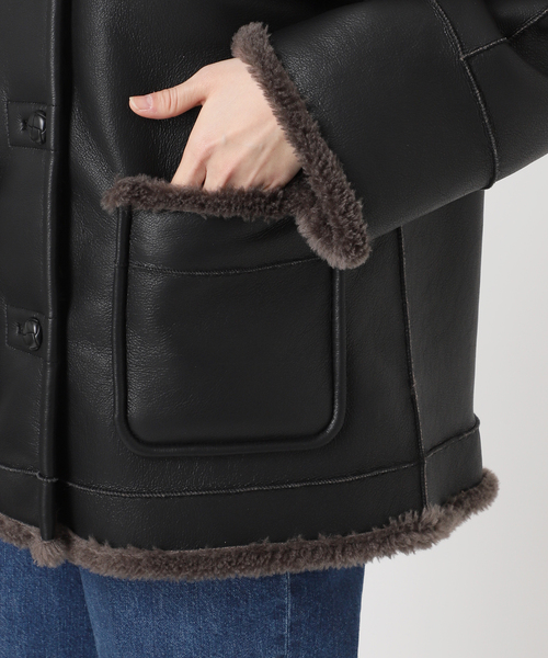 B.C STOCK（ベーセーストック）の「《S/Mサイズ展開》リバーシブルムートンライクコート2（ムートンコート・レディース・ブラック/ブラウン・SMALL/MEDIUM）」の4枚目の写真