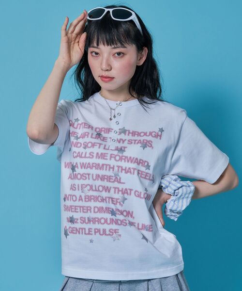 SEQUENZ(シークエンズ)の「※WEB限定 / シルバープリント / ぼかしプリントヘンリーネックT / sqnz silver star henley tee(Tシャツ/カットソー・レディース・ダークネイビー/ホワイト/ブルーグレー/ブラック・LARGE/MEDIUM/SMALL)」の10枚目の写真