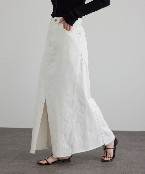 SALON adam et rope'（サロン アダム エ ロペ）の「【WEB限定】リメイクライクデニムスカート（デニムスカート・レディース・サックスブルー/オフホワイト・S/M）」の2枚目の写真