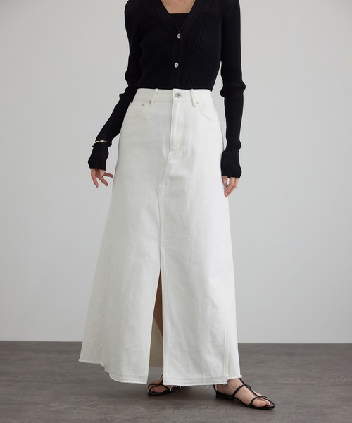 SALON adam et rope'（サロン アダム エ ロペ）の「【WEB限定】リメイクライクデニムスカート（デニムスカート・レディース・サックスブルー/オフホワイト・S/M）」の4枚目の写真