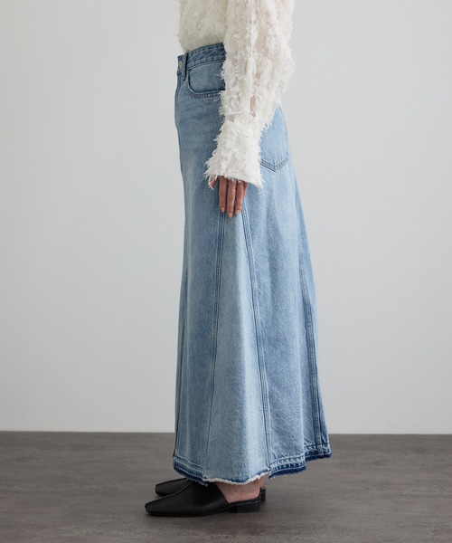 SALON adam et rope'（サロン アダム エ ロペ）の「【WEB限定】リメイクライクデニムスカート（デニムスカート・レディース・サックスブルー/オフホワイト・S/M）」の8枚目の写真