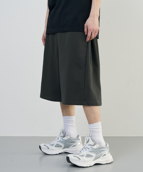 ARRAYED（アレイド）の「コンフィインバーテッドプリーツスウェットハーフパンツ[DARK GRAY]（その他パンツ・メンズ・その他・MEDIUM/LARGE/X-LARGE）」の2枚目の写真
