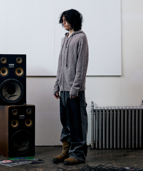 THEVINYLHOUSE(ザバイニルハウス)の「ROUND POCKET KNIT ZIP-UP GREY(パーカー・メンズ・その他・S/M/L)」の3枚目の写真