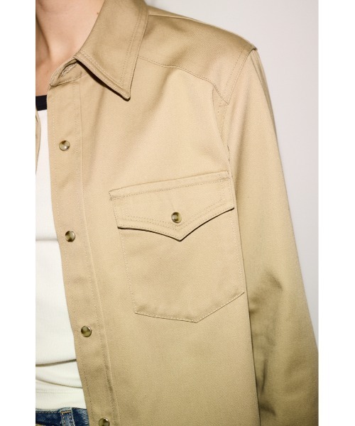 THROW by SLY（スローバイスライ）の「THROW PK LONG SLEEVE TWILL SH  ポケットロングスリーブツイルシャツ 冬服 春服（シャツ/ブラウス・レディース・ベージュ・FREE）」の8枚目の写真