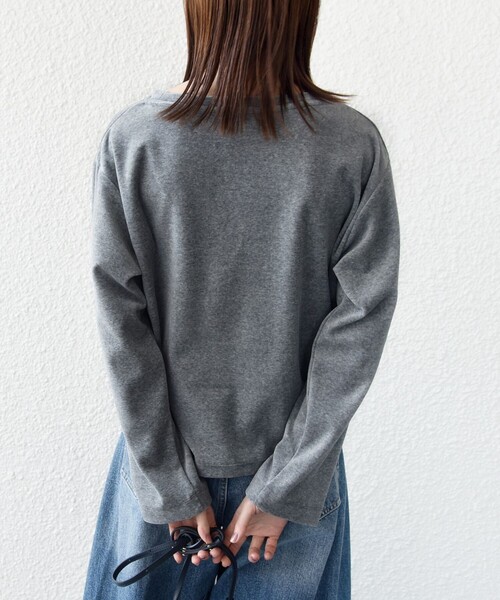 SHIPS（シップス）の「〈手洗い可能〉コットン ベロア ボートネック ロング スリーブ プルオーバー（Tシャツ/カットソー・レディース・ネイビー/ライトグレー/ピンク・ONE SIZE）」の7枚目の写真
