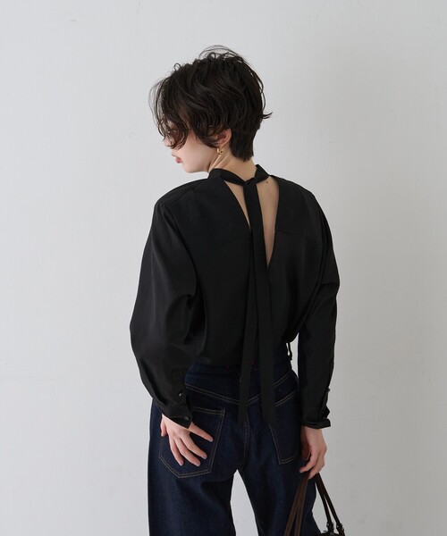 Rouge vif Anna（ルージュヴィフアンナ）の「シアースタンドタイブラウス（シャツ/ブラウス・レディース・グレイッシュベージュ/ホワイト/ブラック・フリー）」の8枚目の写真