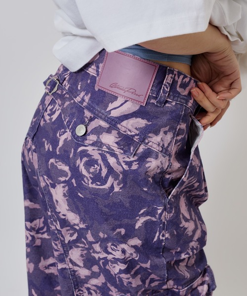 atmos pink（アトモスピンク）の「atmos pink Rose Camouflage Cargo Pants / アトモスピンク ローズ カモフラージュ カーゴ パンツ（その他パンツ・レディース・カーキ/ピンク・M/S）」の13枚目の写真
