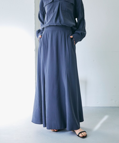 CROSS FUNCTION(クロスファンクション)の「《接触冷感》サマ美え とろみフレアマーメードスカート【CROSS FUNCTION/クロスファンクション】(スカート・レディース・チャコールグレー/ベージュ・L/M/LL)」の1枚目の写真