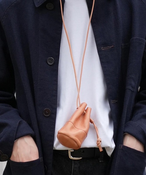 STANDARD SUPPLY(スタンダードサプライ)の「アーツアンドクラフツ / HORSE LEATHER ホースレザー / POUCH SHOULDER ポーチショルダー(ショルダーバッグ・レディース・タン/チョコ/ブラック・FREE)」の5枚目の写真