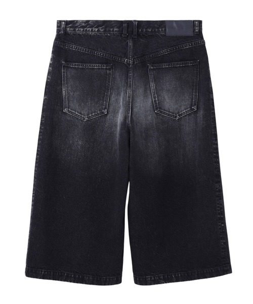 JOHN LAWRENCE SULLIVAN（ジョンローレンスサリバン）の「JOHN LAWRENCE SULLIVAN WASHED DENIM TUCKED WIDE SHORTS (2A009-0426-20)（その他パンツ・メンズ・ブラック・46/44/48）」の7枚目の写真