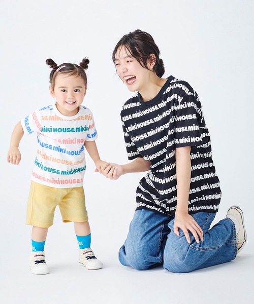 MIKI HOUSE(ミキハウス)の「【WEB限定】総柄ロゴ半袖Tシャツ(大人用)(Tシャツ/カットソー・レディース・マルチ/ブラック・L(175-185cm)/M(165-175cm)/S(155-165cm))」の7枚目の写真
