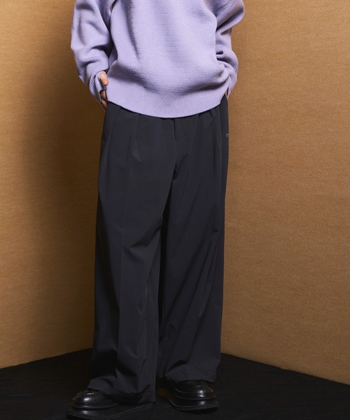 MAISON SPECIAL（メゾンスペシャル）の「《UNISEX》【PERTEX】Prime-Wide Two-tuck Trousers/【パーテックス】プライムワイドツータックスラックス【MAISON SPECIAL/メゾンスペシャル】■セットアップ対応■（スラックス・メンズ・ブラック/グレー/チャコールグレー・0/1/2）」の2枚目の写真