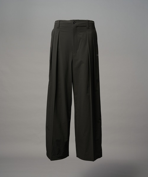 MAISON SPECIAL（メゾンスペシャル）の「《UNISEX》【PERTEX】Prime-Wide Two-tuck Trousers/【パーテックス】プライムワイドツータックスラックス【MAISON SPECIAL/メゾンスペシャル】■セットアップ対応■（スラックス・メンズ・ブラック/グレー/チャコールグレー・0/1/2）」の16枚目の写真
