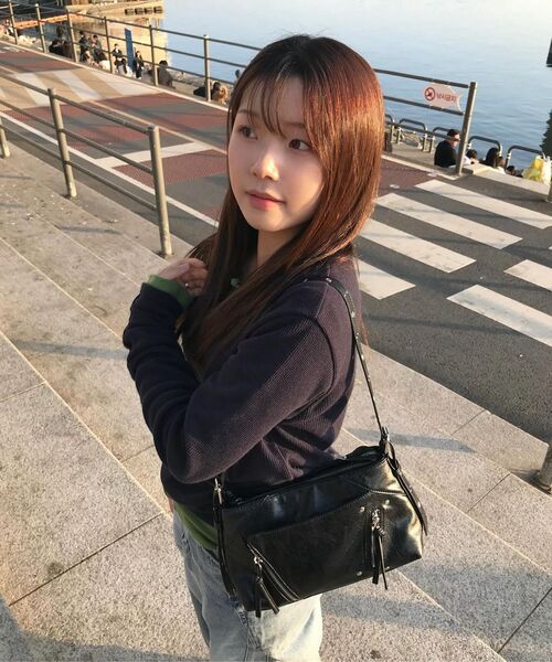DEFGARMENTS（デフグラメンツ）の「EYELET SHOULDER BAG [BLACK]（ショルダーバッグ・レディース・その他・F）」の16枚目の写真