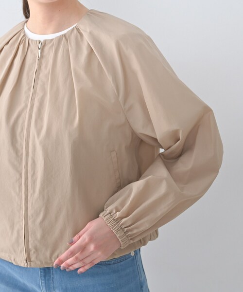 UNTITLED（アンタイトル）の「シャイニータイプライターブルゾン（ブルゾン・レディース・サンドベージュ/スミクロ・03/02/01/00/04/44/48/50）」の17枚目の写真