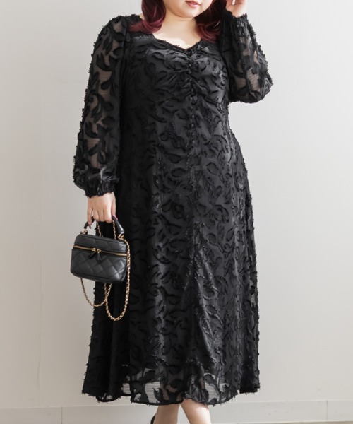 CLETTE(クレット)の「CLETTEオリジナルハートネックリーフフリンジワンピース(ワンピース・レディース・ブルー/ブラック/ピンク・4L/3L/LL)」の2枚目の写真