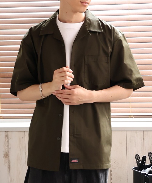 Dickies(ディッキーズ)の「【GENUINE DICKIES/ジェニュインディッキーズ】TCツイル バック刺繍 ワークシャツ(シャツ/ブラウス・メンズ・ベージュ/チャコールグレー/カーキ/ブラック・M/L/XL)」の4枚目の写真