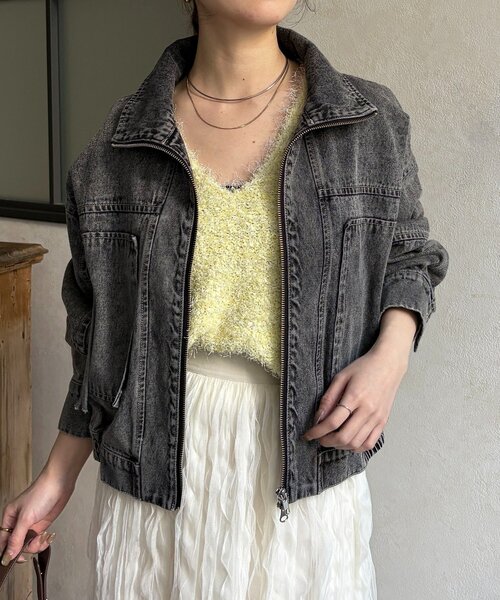 Thevon(ゼボン)の「スタンドネックステッチデニムジャケット(デニムジャケット・レディース・ブルー/ブラック/サックスブルー・FREE)」の1枚目の写真