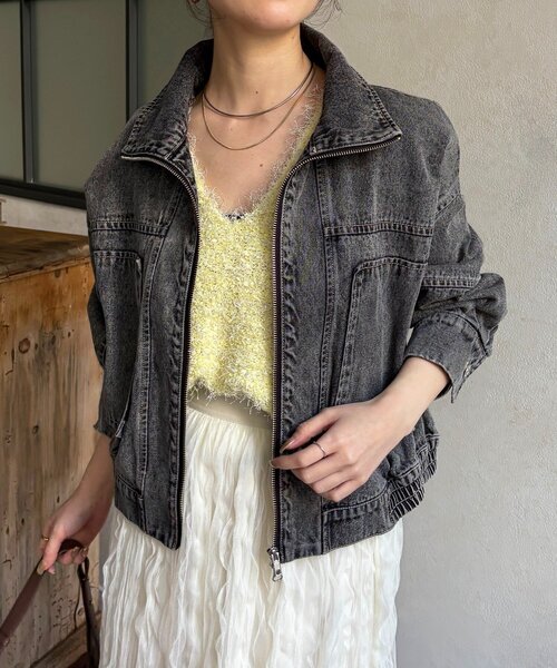 Thevon(ゼボン)の「スタンドネックステッチデニムジャケット(デニムジャケット・レディース・ブルー/ブラック/サックスブルー・FREE)」の8枚目の写真
