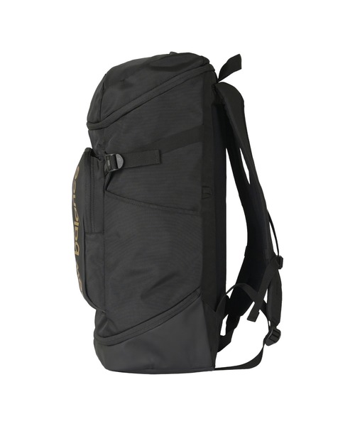NEW BALANCE(ニューバランス)の「トップローディングバックパック40L(バックパック/リュック・メンズ・ブラック×ゴールド/ブラック×ホワイト・ONE SIZE)」の10枚目の写真