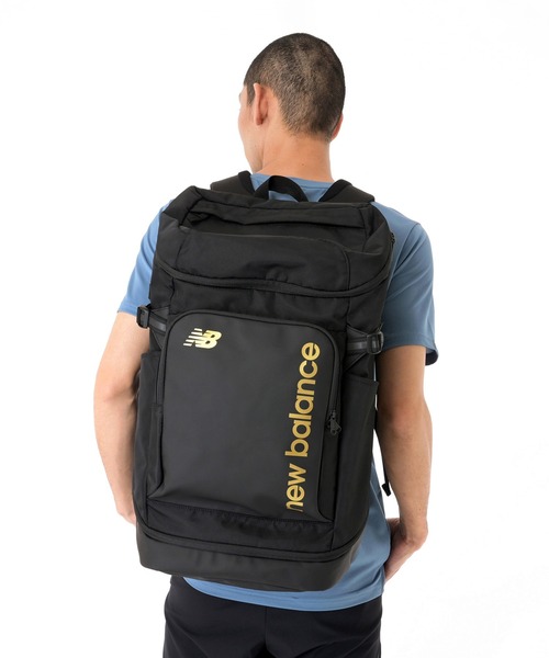 NEW BALANCE(ニューバランス)の「トップローディングバックパック40L(バックパック/リュック・メンズ・ブラック×ゴールド/ブラック×ホワイト・ONE SIZE)」の5枚目の写真