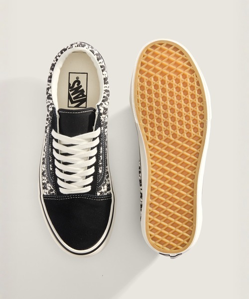 VANS(バンズ)の「オールドスクール / Old Skool BLACK/MARSHMALLOW VN000E9TBPT1(スニーカー・メンズ・ブラック×ホワイト・12/11/10.5/10/9.5/9/8.5/8/7.5/7/6.5/6/5.5/5)」の3枚目の写真