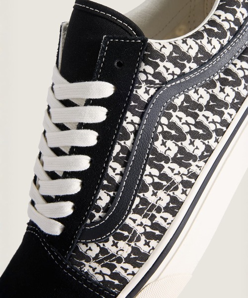 VANS(バンズ)の「オールドスクール / Old Skool BLACK/MARSHMALLOW VN000E9TBPT1(スニーカー・メンズ・ブラック×ホワイト・12/11/10.5/10/9.5/9/8.5/8/7.5/7/6.5/6/5.5/5)」の6枚目の写真
