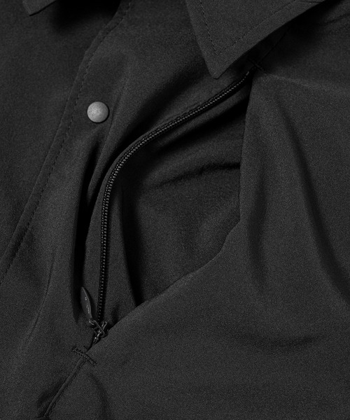 PUMA(プーマ)の「OVERSIZED SS SHIRT(シャツ/ブラウス・メンズ・グリーン系その他/ベージュ系その他/ブラック/ブラウン系その他・M)」の7枚目の写真