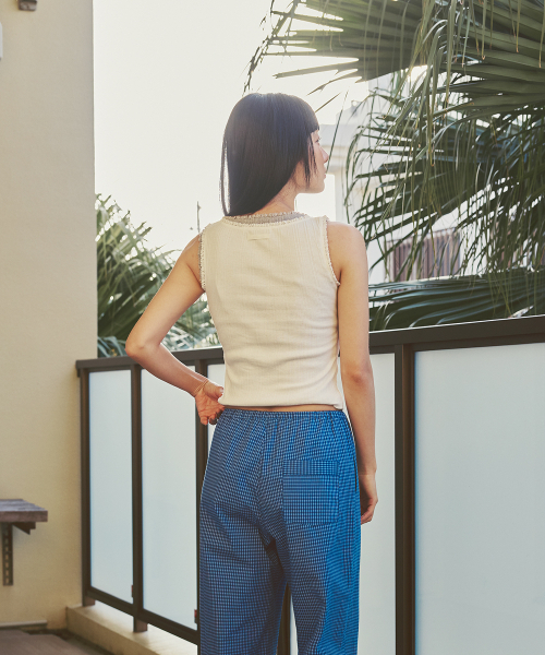AFTERHOURS（アフターアワーズ）の「LACE BUTTON SLEEVELESS TOP V2 (WHITE)（Tシャツ/カットソー・レディース・その他・FREE）」の5枚目の写真
