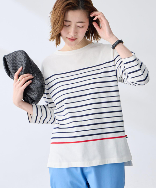 Petit Honfleur(プチオンフルール)の「ボーダーTシャツ【オーガニックコットンブレンド・綿100%】(Tシャツ/カットソー・レディース・ネイビー/ホワイト・M/L)」の2枚目の写真