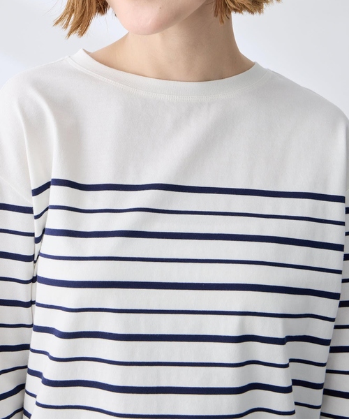 Petit Honfleur(プチオンフルール)の「ボーダーTシャツ【オーガニックコットンブレンド・綿100%】(Tシャツ/カットソー・レディース・ネイビー/ホワイト・M/L)」の14枚目の写真
