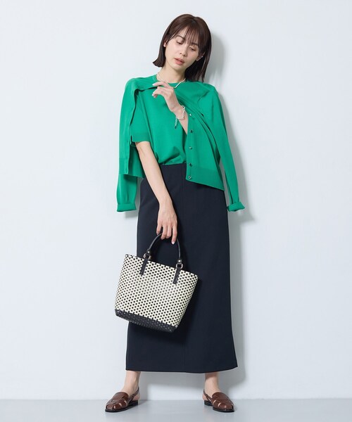 INDIVI(インディヴィ)の「【配色デザイン】メルカド編みスクエアバッグ(トートバッグ・レディース・ダークブラウン系4/ブラック系4・00)」の5枚目の写真