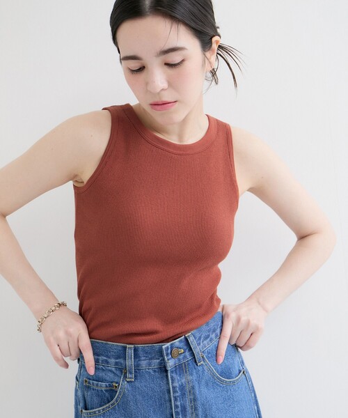 HANES(ヘインズ)の「【Hanes/ヘインズ】カップ付アメリカンスリーブタンクトップ(タンクトップ・レディース・ホワイト/レンガ/ブラック・FREE)」の3枚目の写真