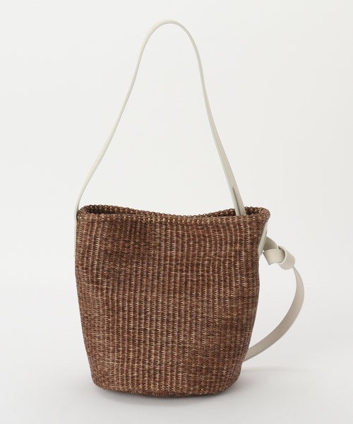 marco masi(マルコマージ)の「MARCOMASI /マルコマージbucket bag(ショルダーバッグ・レディース・ブラウン/ベージュ・FREE)」の21枚目の写真
