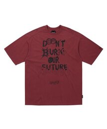 AJOBYAJO（アジョバイアジョ）の「[PBA] DBOF Collage T-Shirt [BURGUNDY]（Tシャツ/カットソー）」