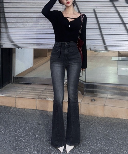 Kuroba(クロバ)の「ドレープデザインリブ編みトップス(Tシャツ/カットソー・レディース・ライトブルー/ブラック/オフホワイト・FREE)」の17枚目の写真