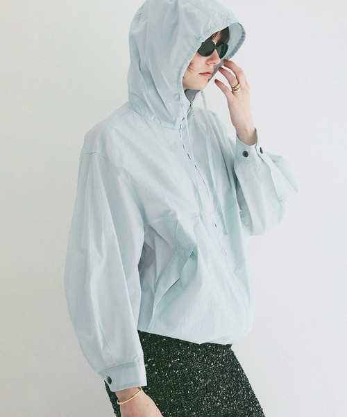 CLANE（クラネ）の「CRINKLED SHEER NYLON ZIP UP HOODIE（パーカー・レディース・ブラック/ベージュ・2/1）」の15枚目の写真